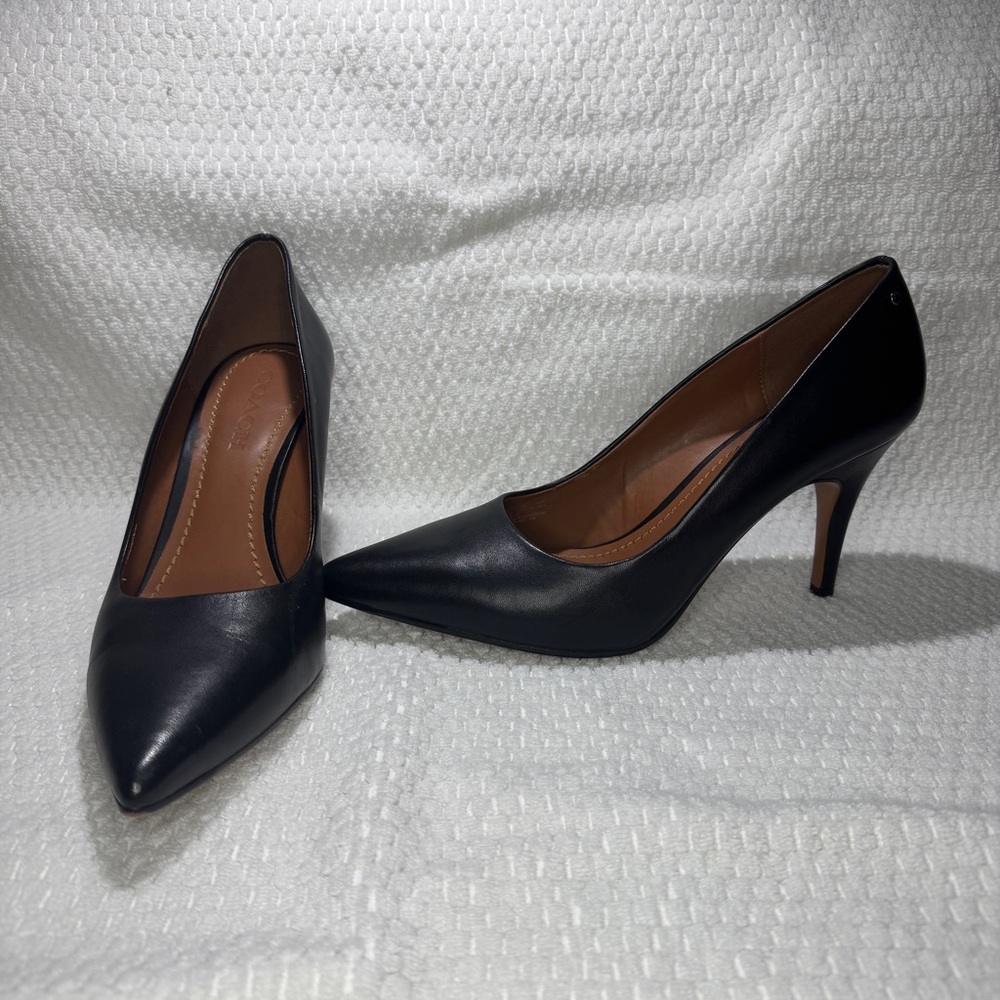 Coach Waverly leather pumps stilettos women’s 10B gently used